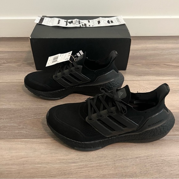 adidas Women's Ultraboost 21 Running Shoe- Color: Black/Black/Black- Size 9.5 - Picture 11 of 15